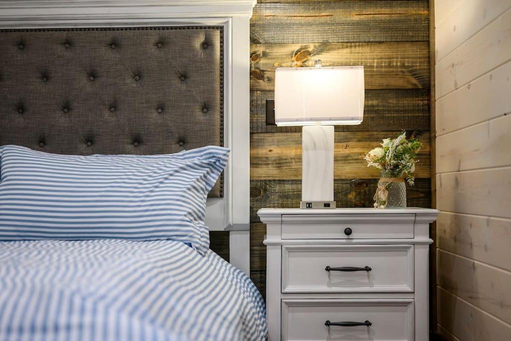 Brand New Luxury 2 Bedroom With Loft And Spa Sleeps 10 Broken Bow Buitenkant foto