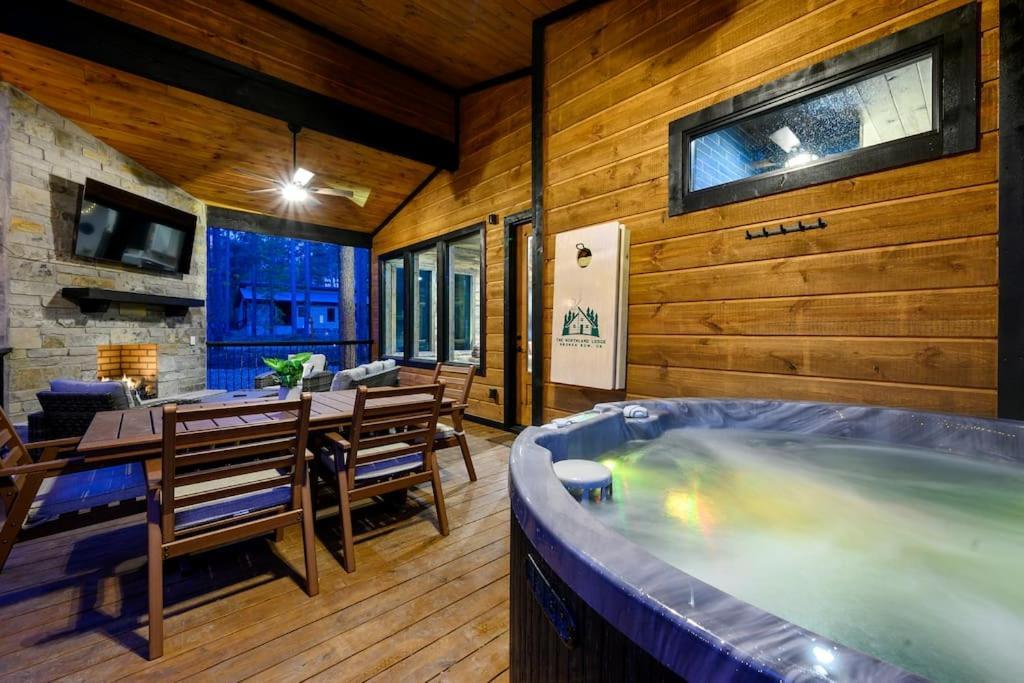 Brand New Luxury 2 Bedroom With Loft And Spa Sleeps 10 Broken Bow Buitenkant foto